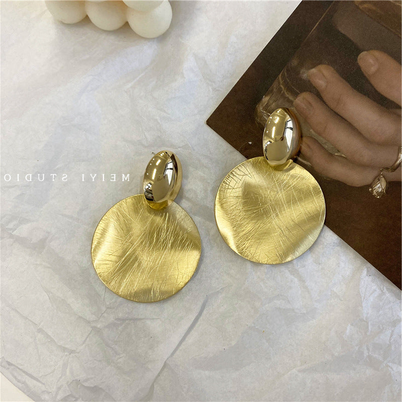 Exaggerated round large earrings fashion personality temperament metal geometry retro cold wind silver needle earrings female